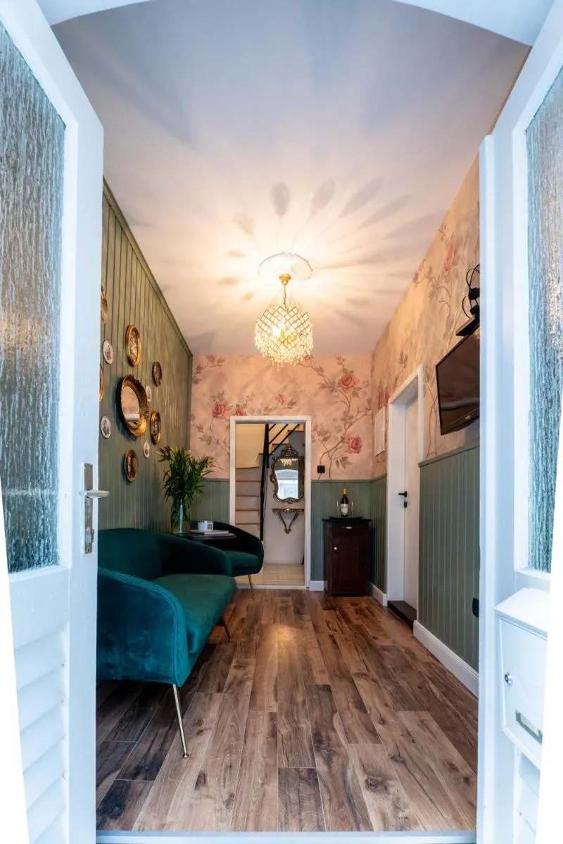 Image 5 of MrGolinski