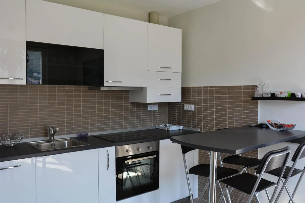 Image 2 of Nautika Apartment