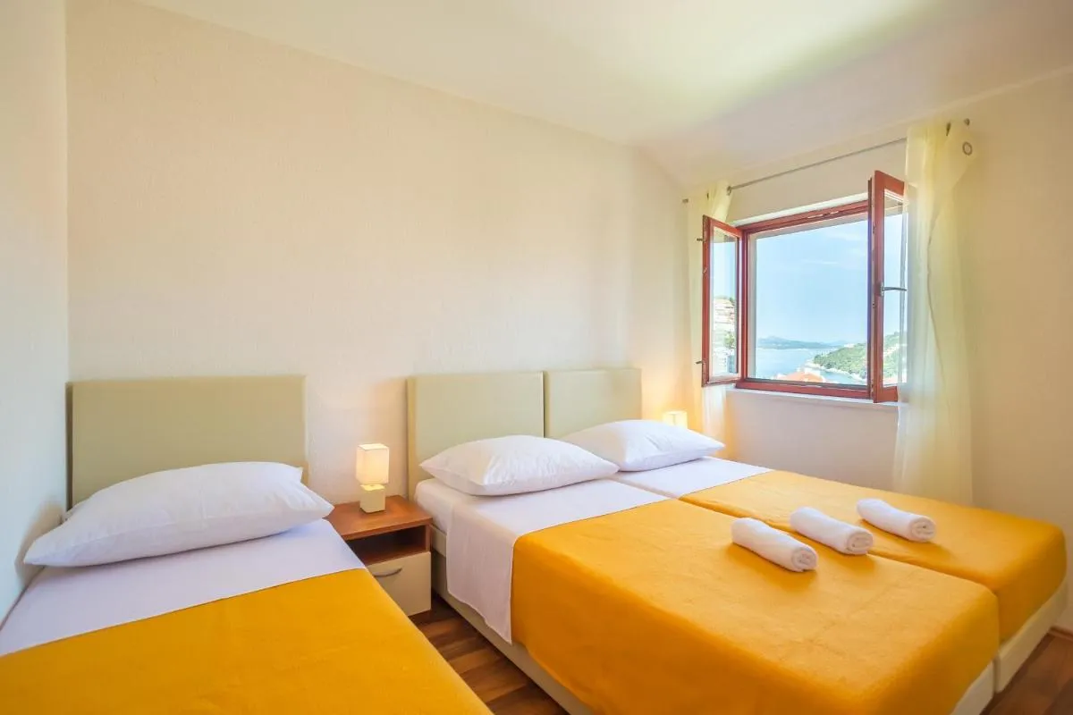 Image 1 of Niki Apartment