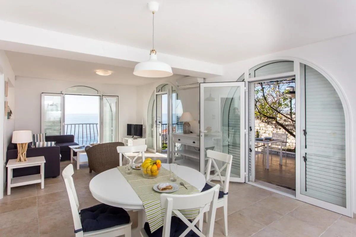 Image 3 of OCEAN APARTMENT by DuHomes