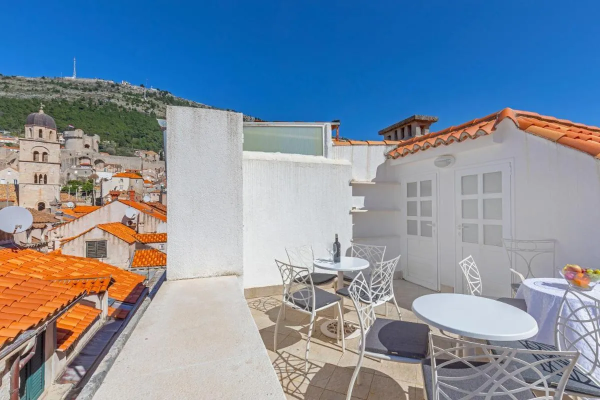 Image 5 of Roko House