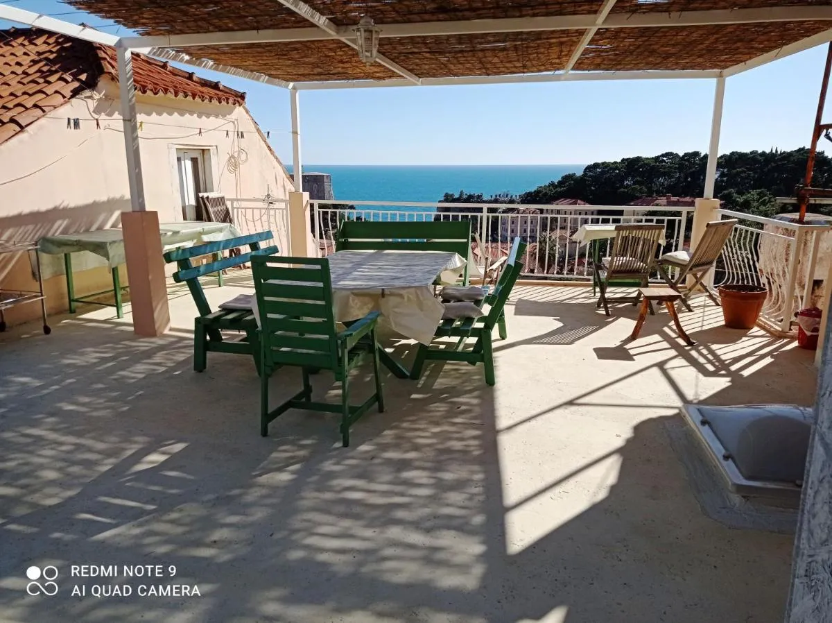 Image 2 of Room & Apartment Saint John