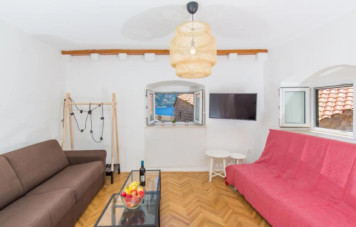 Image 4 of Seagull Apartment