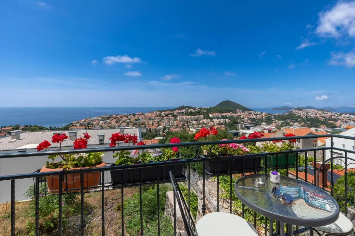 Image 6 of Sobe na Konalu