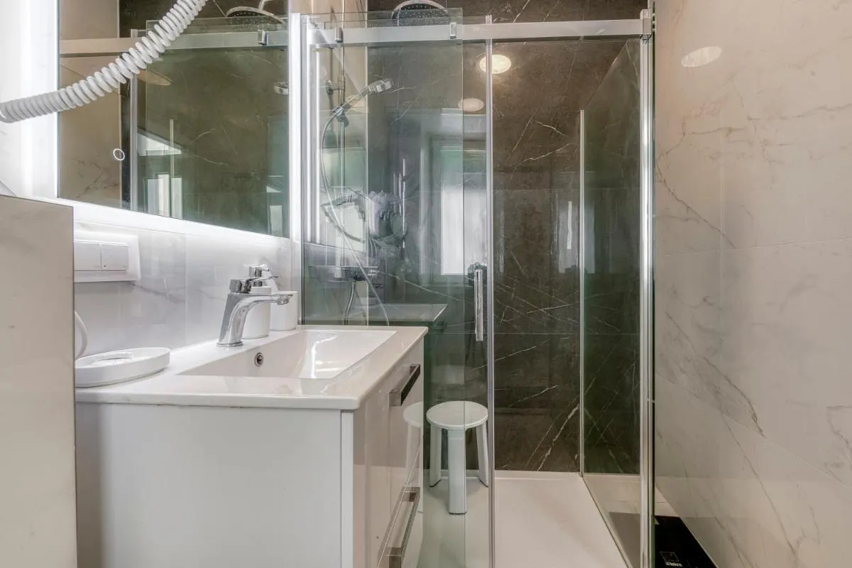 Image 2 of Studio Apartment Freddy