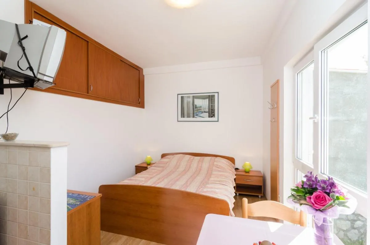 Image 6 of Studios Maslac