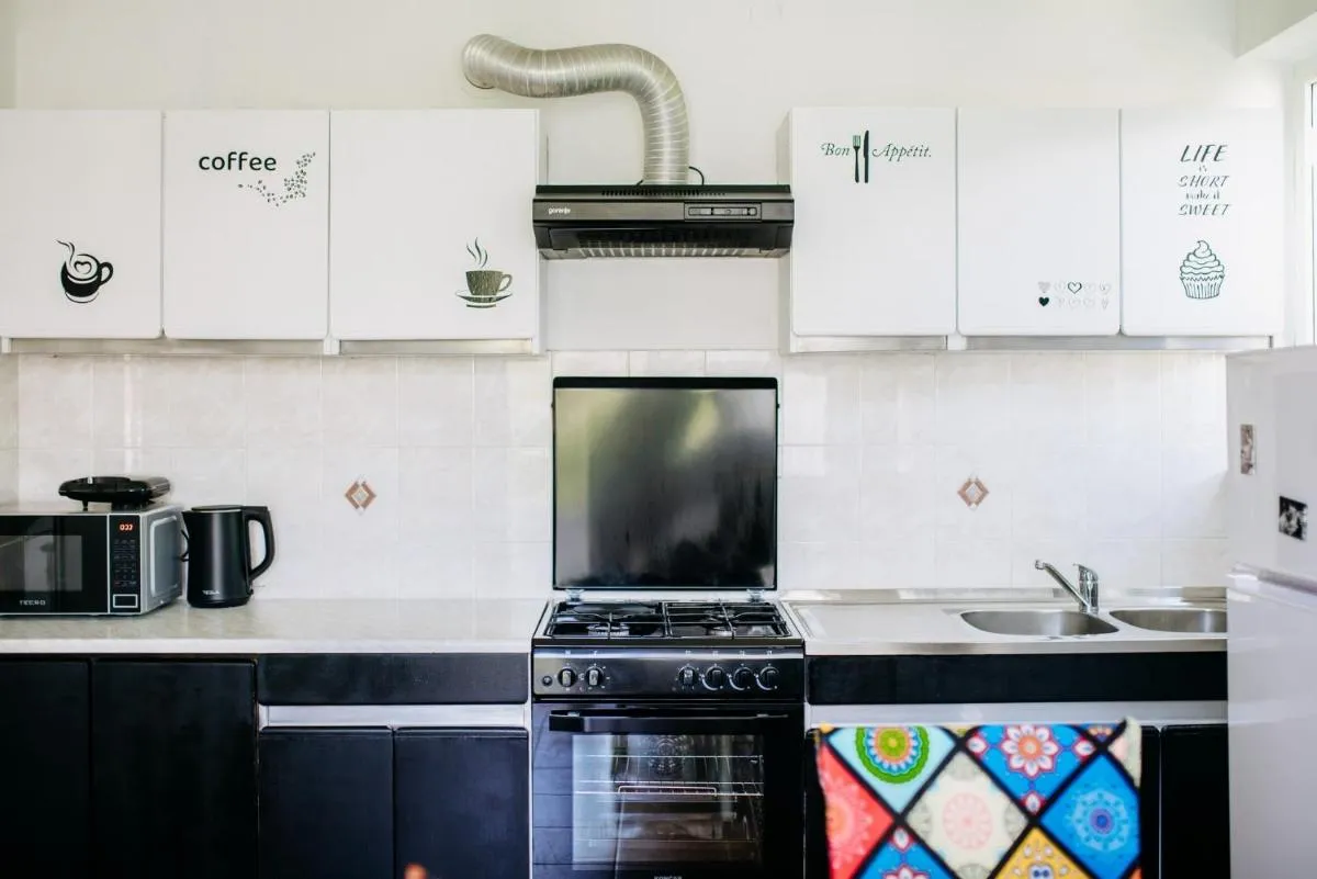 Image 3 of SunnyNest Apartment – 3BR Apt with Free Parking & Wi-Fi, Close to Lapad Bay Beach