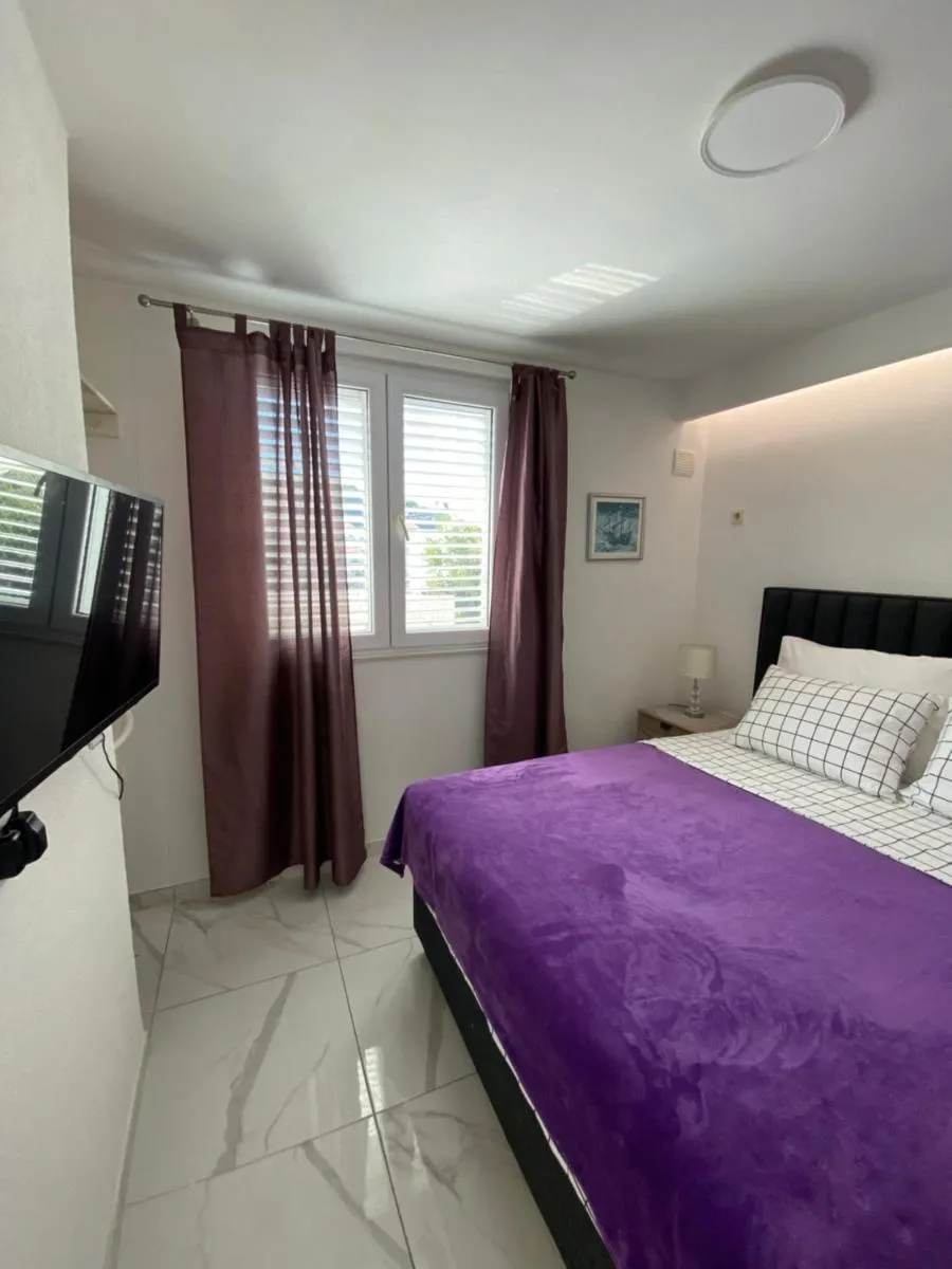 Image 1 of White Sapphire Apartment