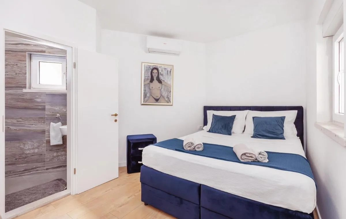 Image 1 of Zeus Faber Apartment-Luksuzna oaza u centru grada