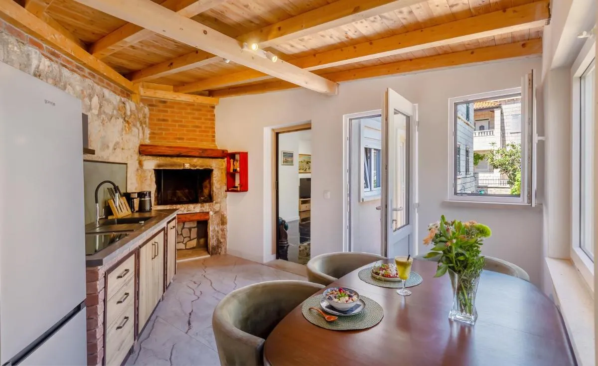 Image 2 of Zeus Faber Apartment-Luksuzna oaza u centru grada