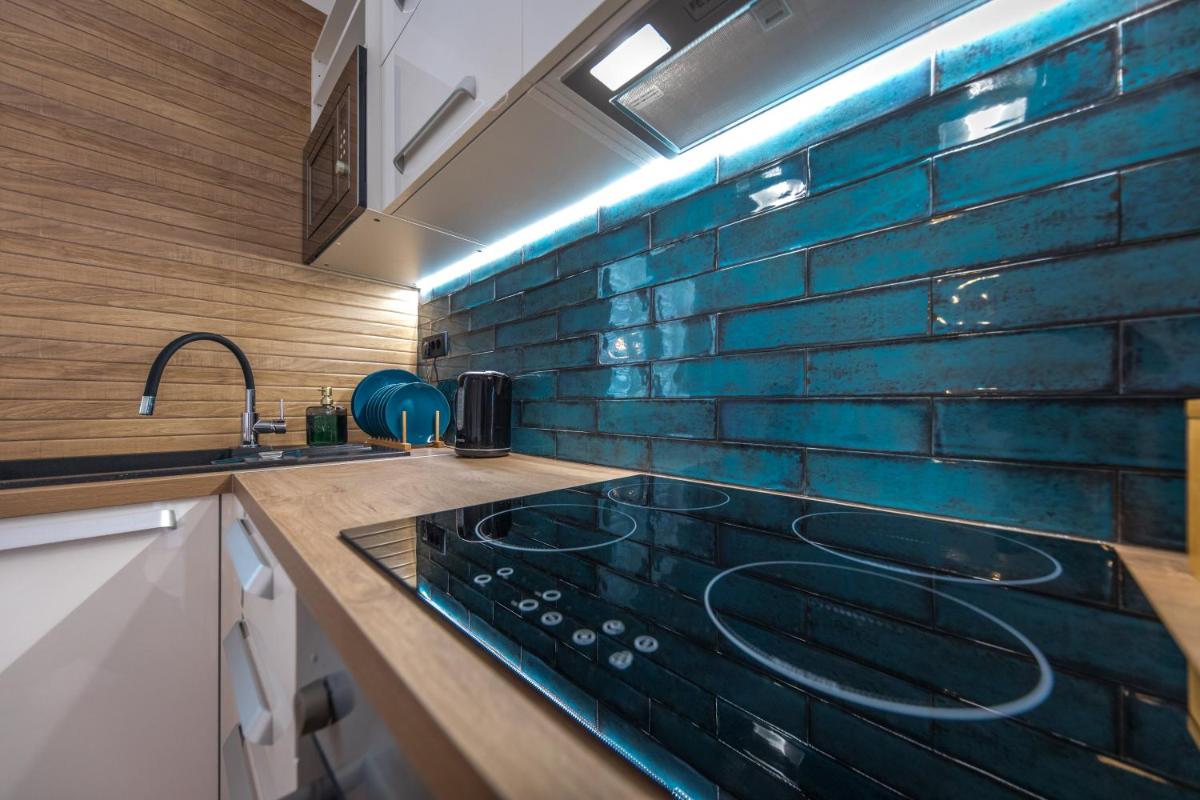 Image 2 of 2 Bathrooms, Free Parking Spot, Prt Sea View