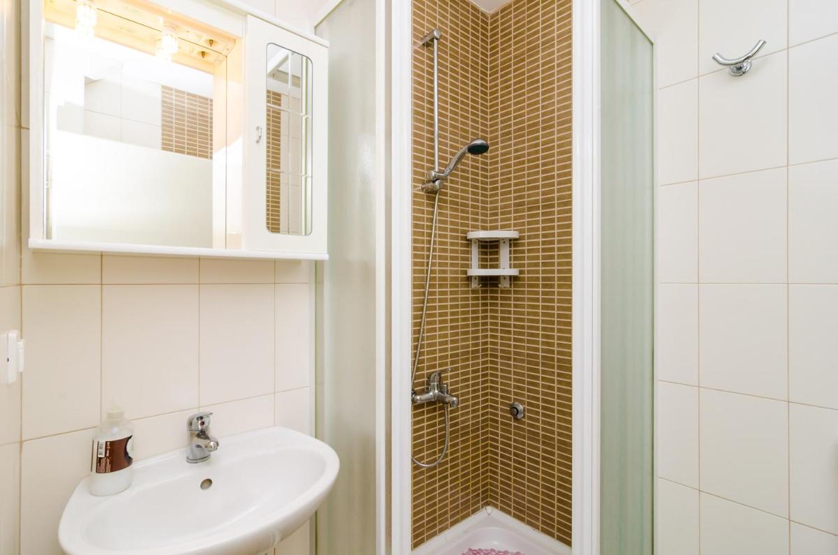 Image 2 of A3-relax Nice Duplex Apartment Close to the Sunset Beach