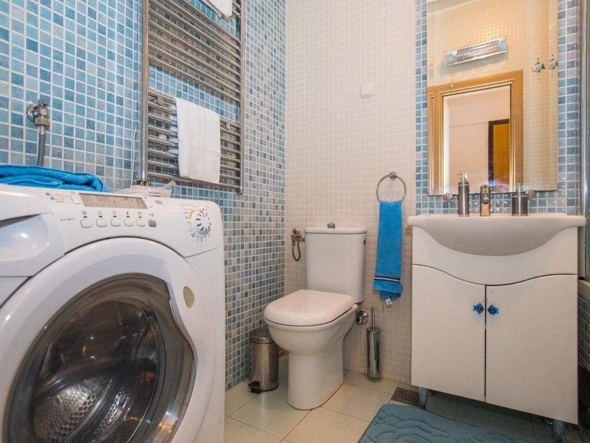 Image 2 of Apartment 3 beaches with free parking