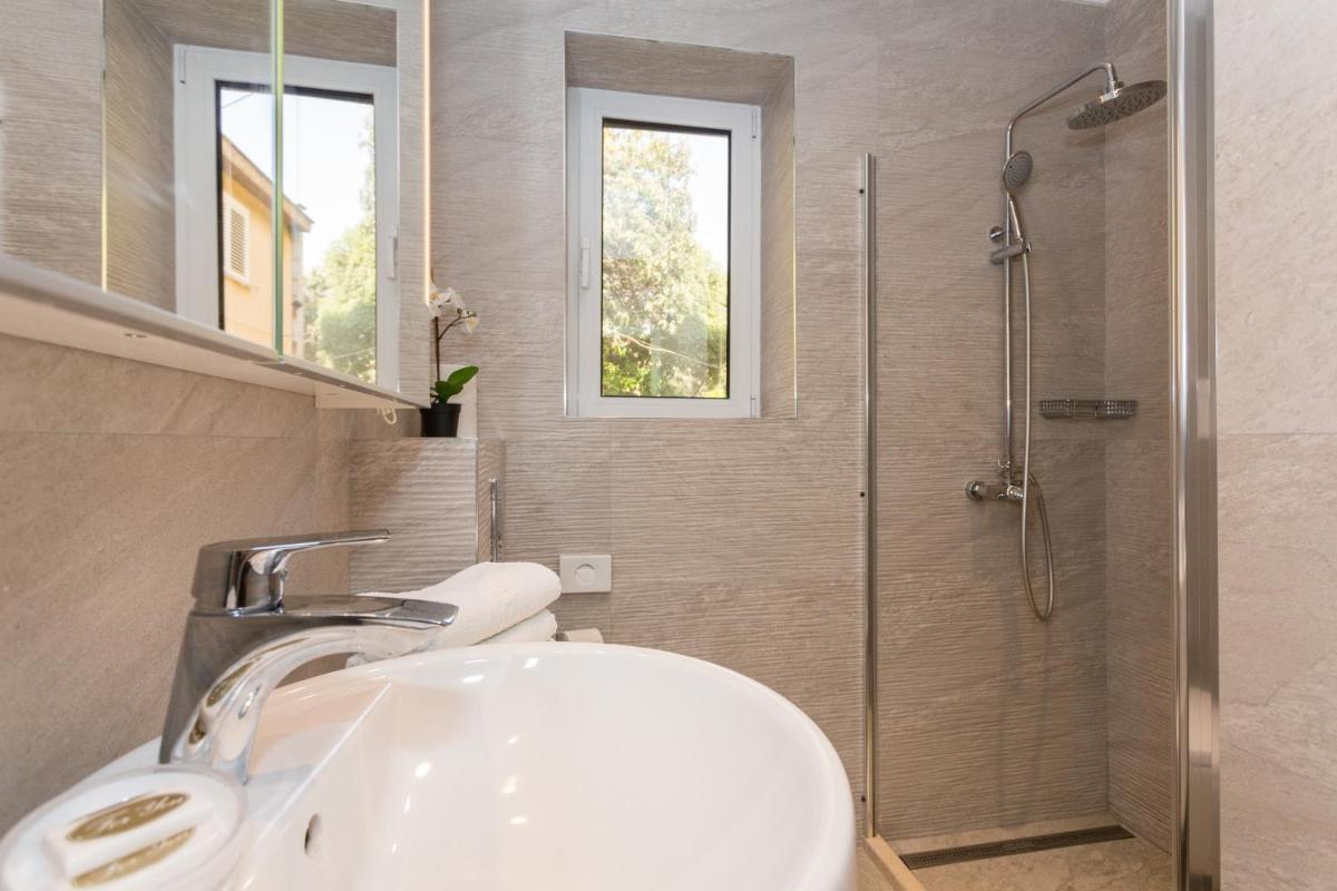 Image 6 of Apartment Banje Beach 3