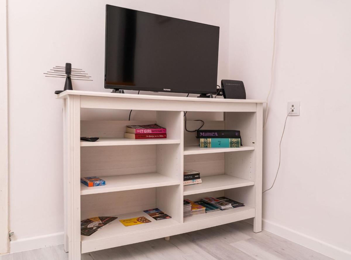 Image 5 of Apartment Butterfly