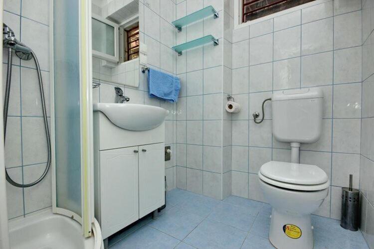 Image 2 of Apartment Charming Arena – One Bedroom Apartment with Terrace and Sea View