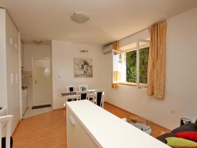 Image 6 of Apartment Charming Arena – One Bedroom Apartment with Terrace and Sea View