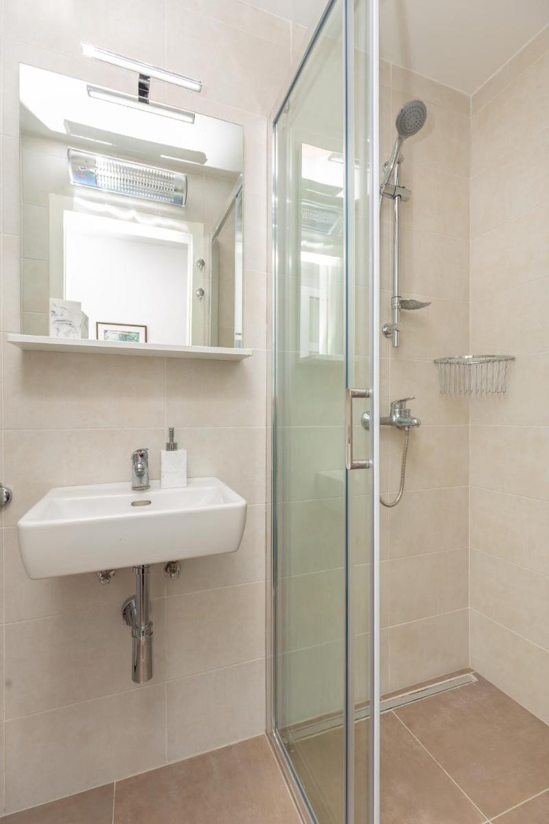 Image 3 of Apartment Colette