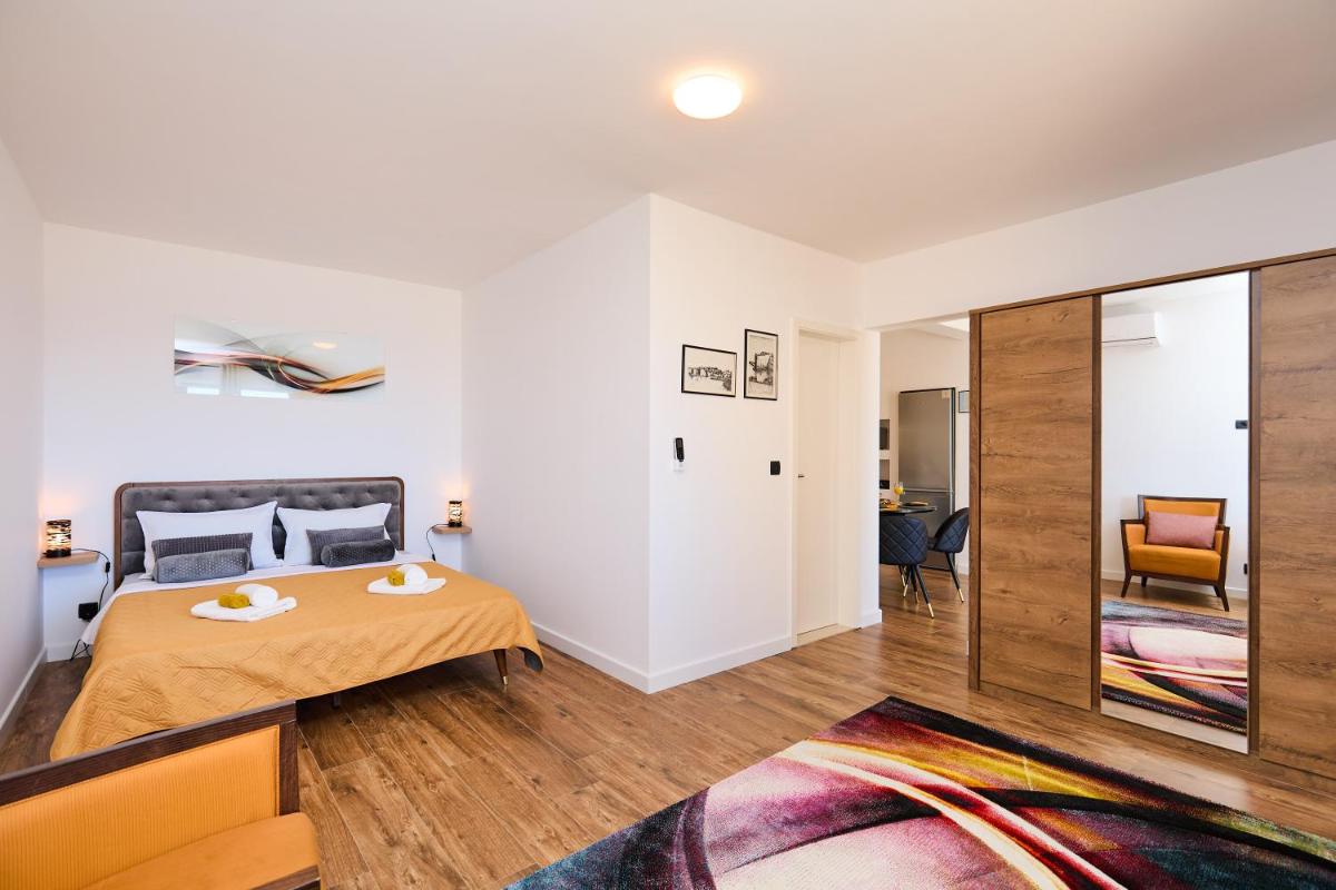 Image 1 of Apartment Evening Star