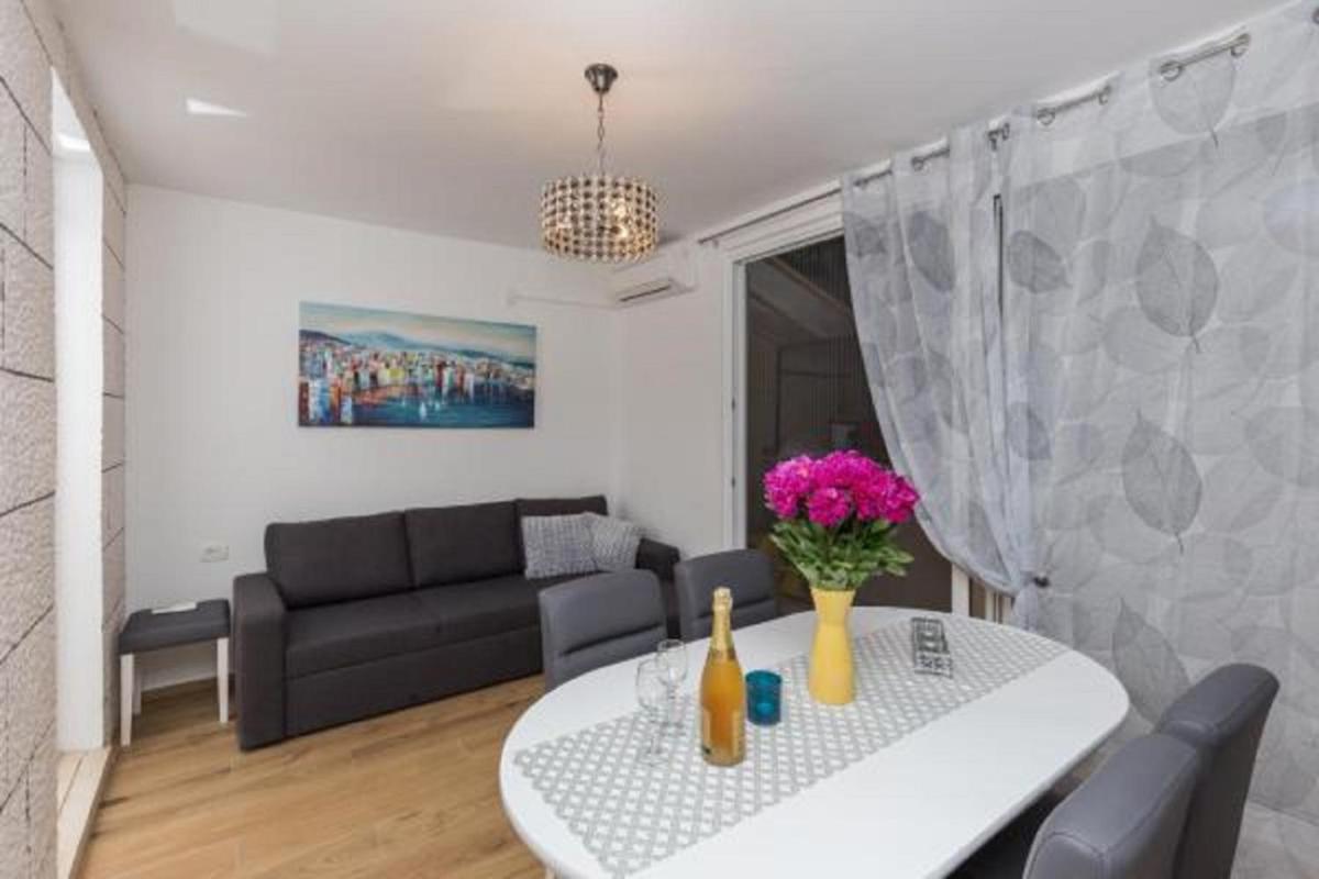 Image 1 of Apartment Hitri