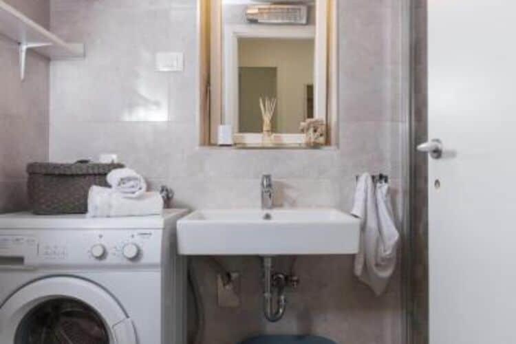 Image 2 of Apartment Hitri – One Bedroom Apartment with Terrace and Garden View