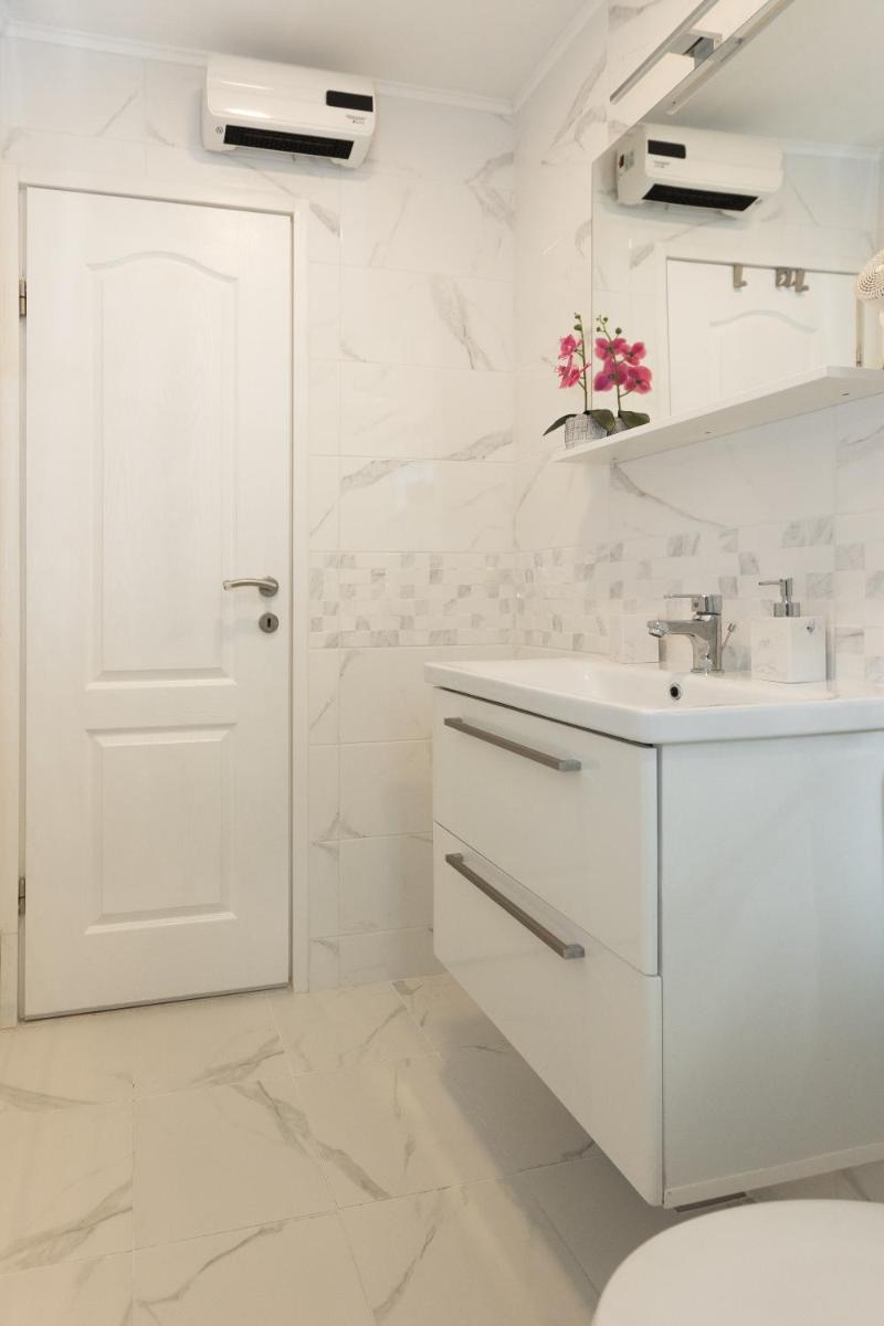 Image 3 of Apartment Manilu