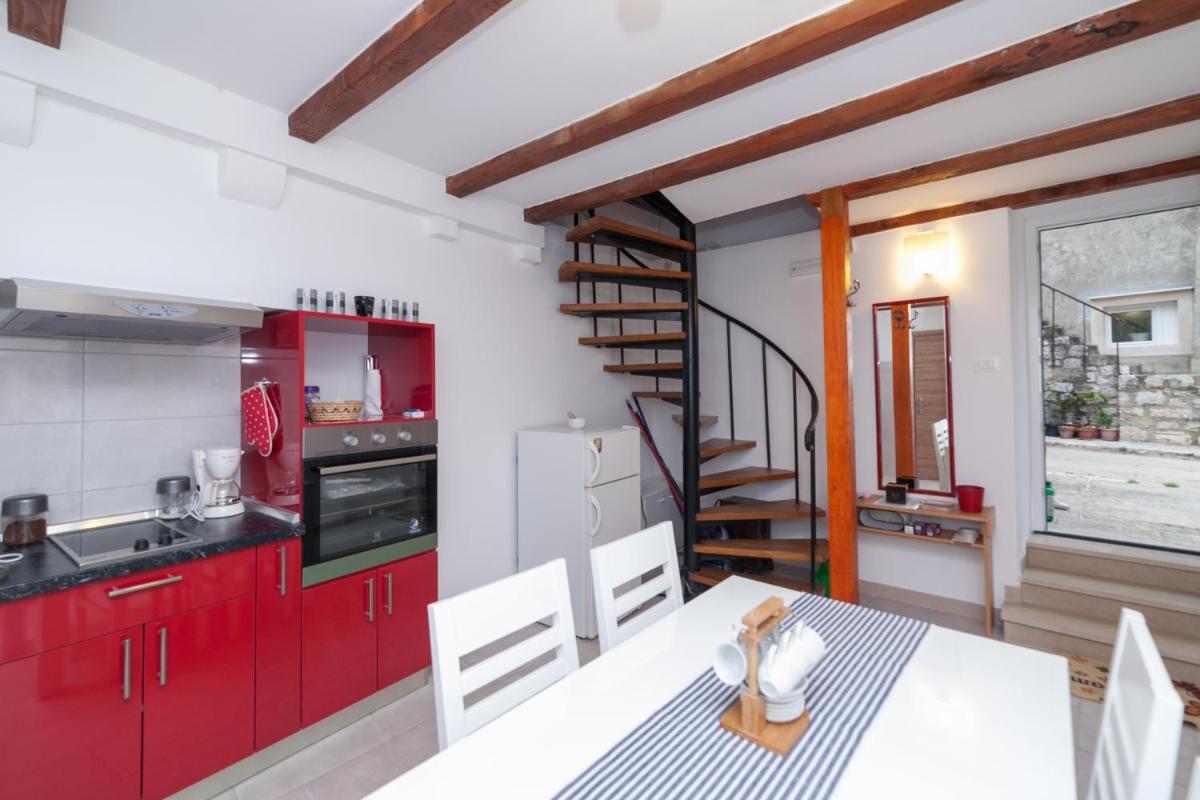 Image 2 of Apartment Martin