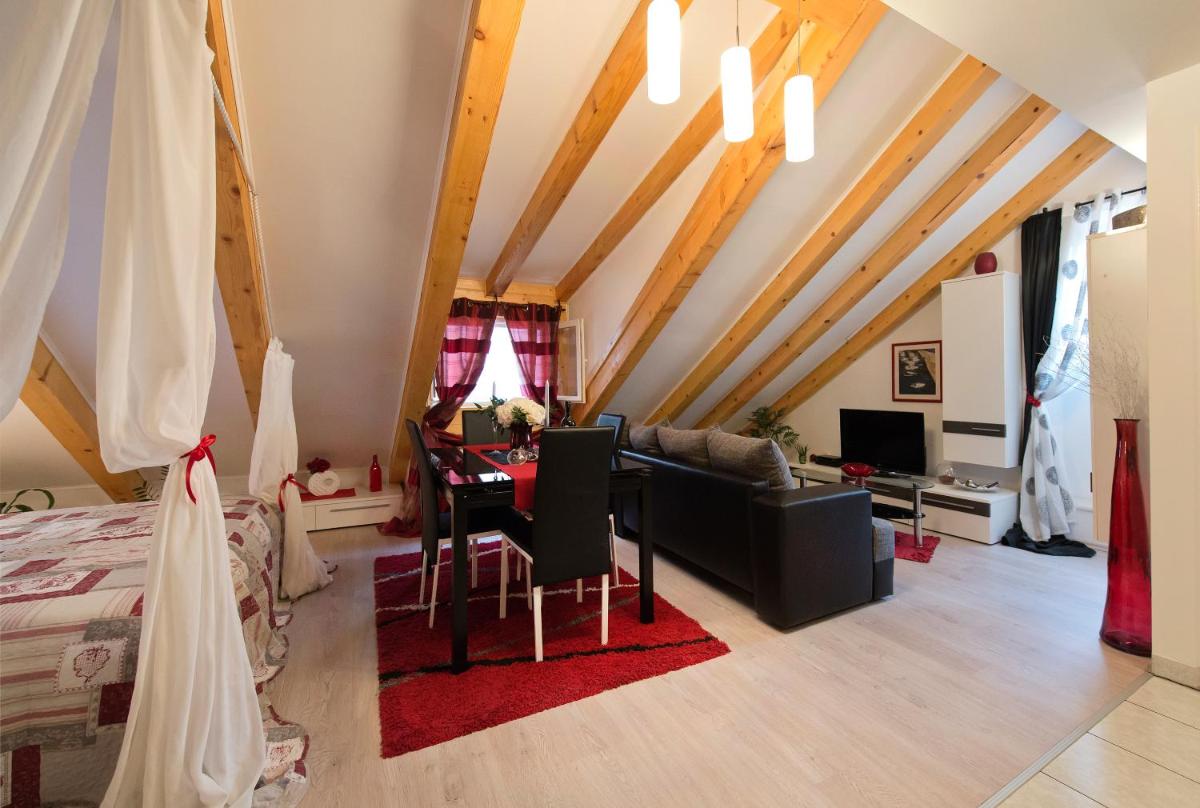 Image 4 of Apartment Mishel