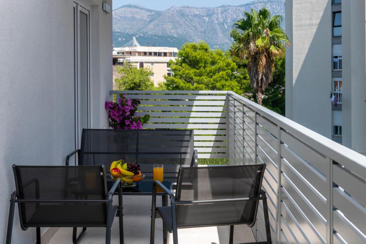 Image 1 of Apartment Nea