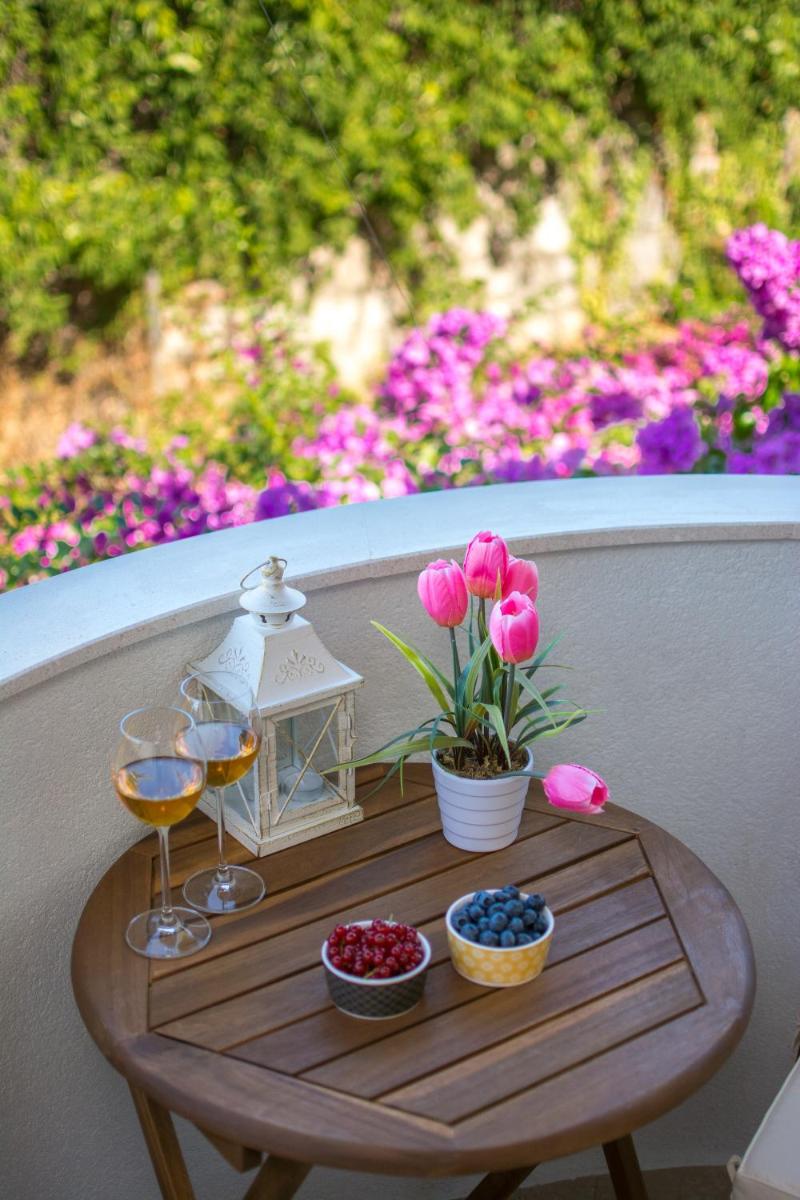 Image 3 of Apartment Rivendell