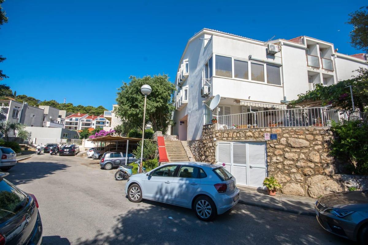 Image 5 of Apartment Rivendell