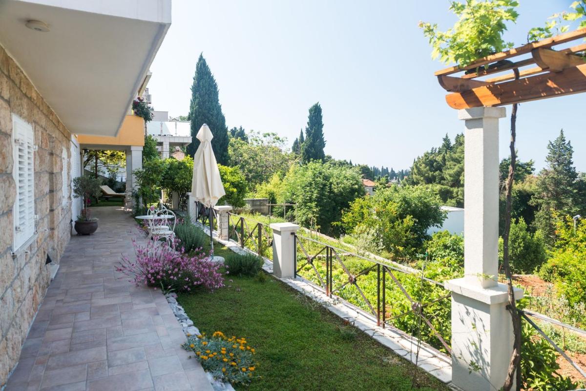 Image 1 of Apartments Gaura