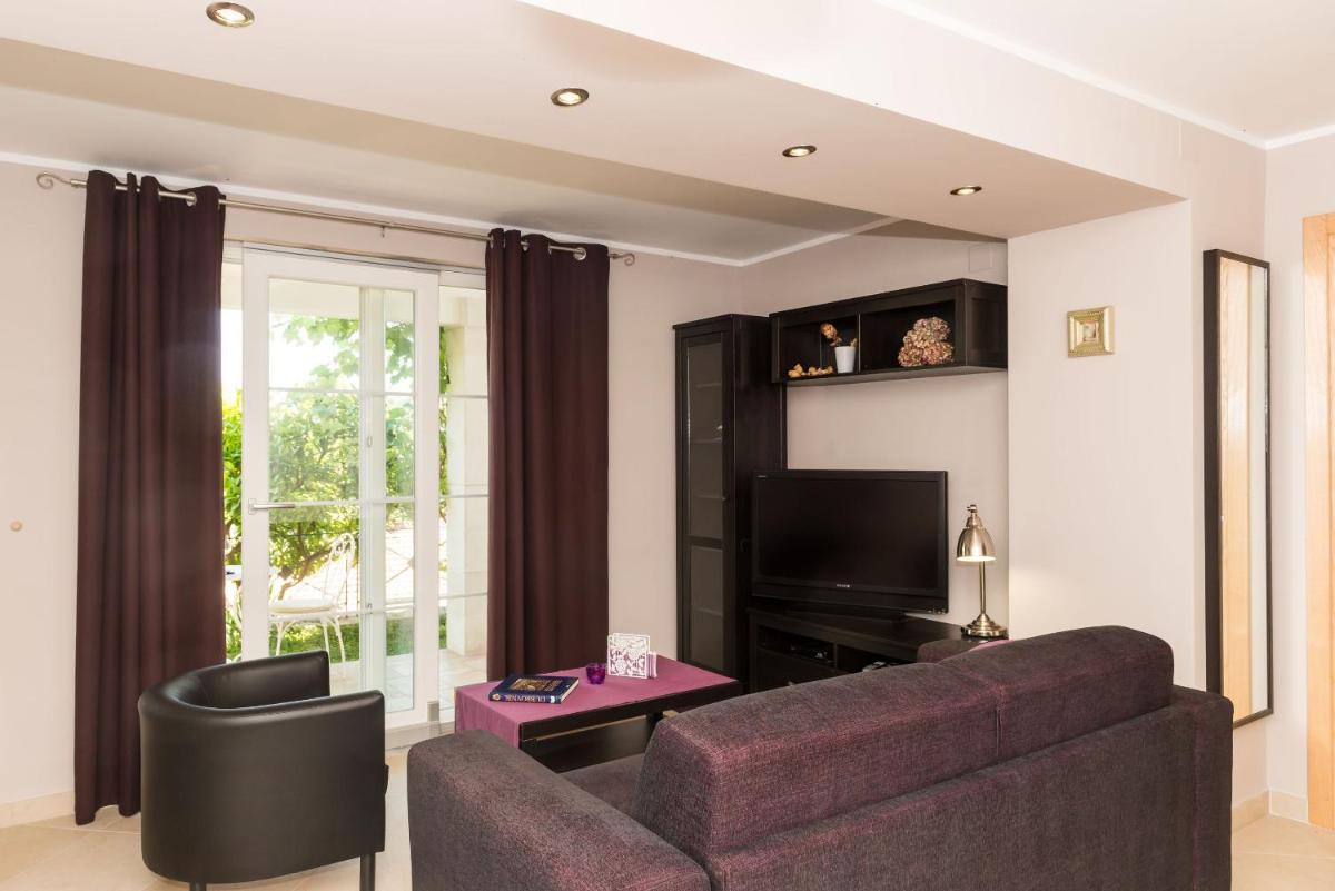 Image 5 of Apartments Gaura