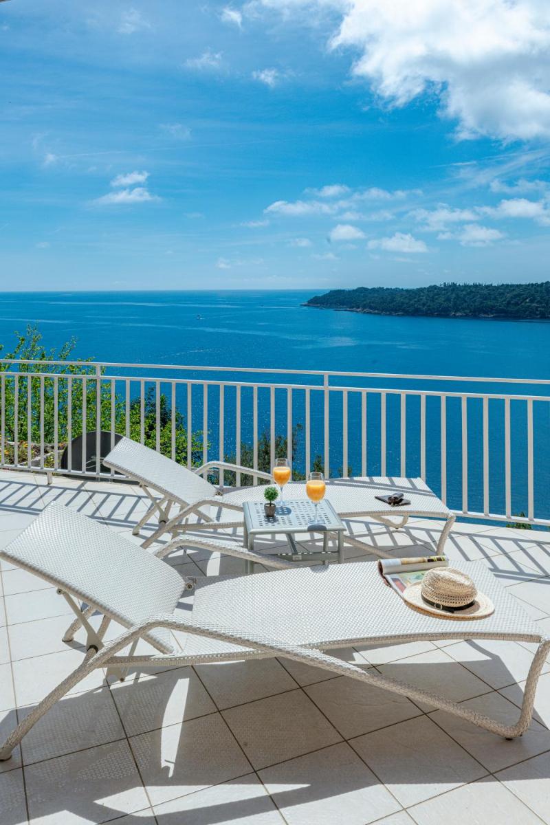 Image 3 of Apartments Golden Stream