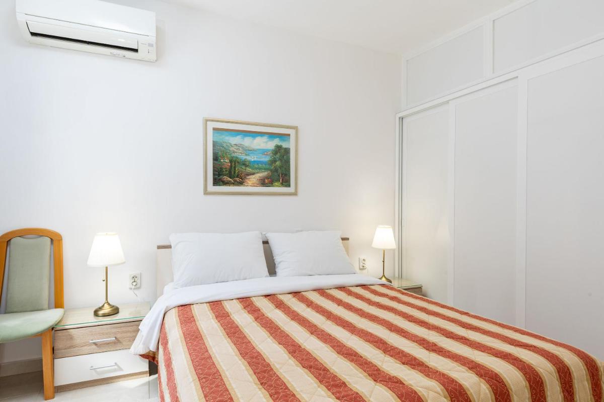 Image 1 of Apartments Star 2