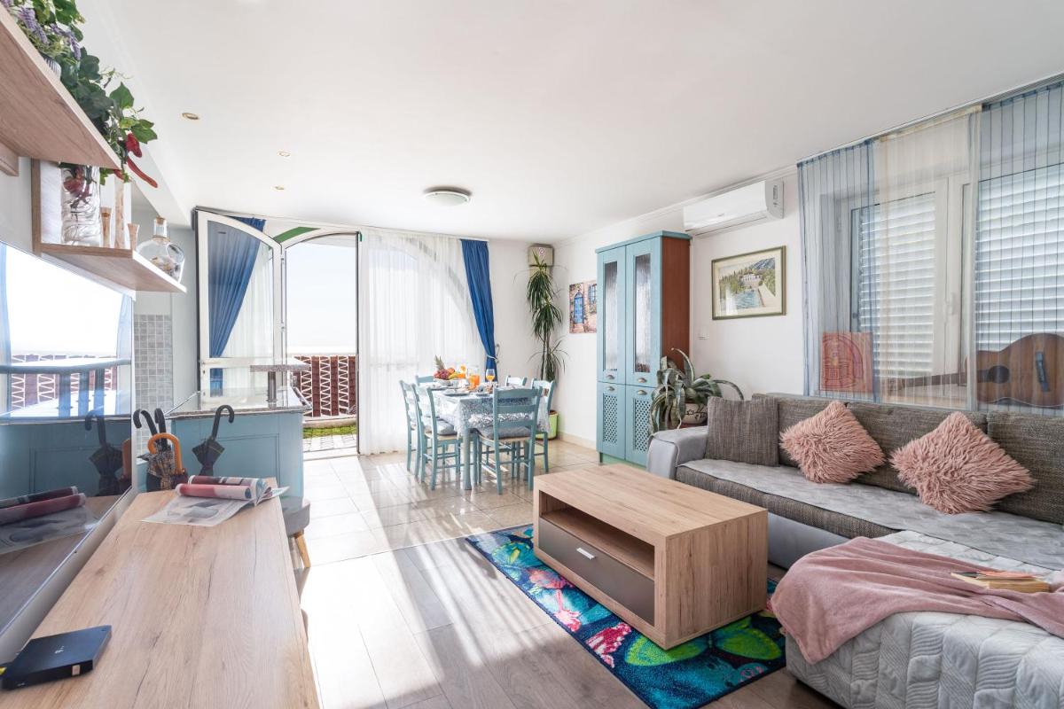 Image 4 of Apartments and Room Lora