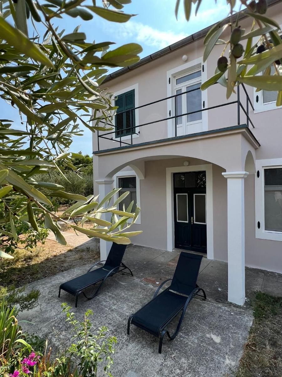 Image 6 of Authentic house