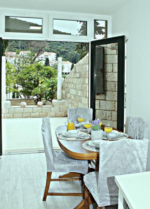 Image 4 of Beachfront Dubrovnik Villa