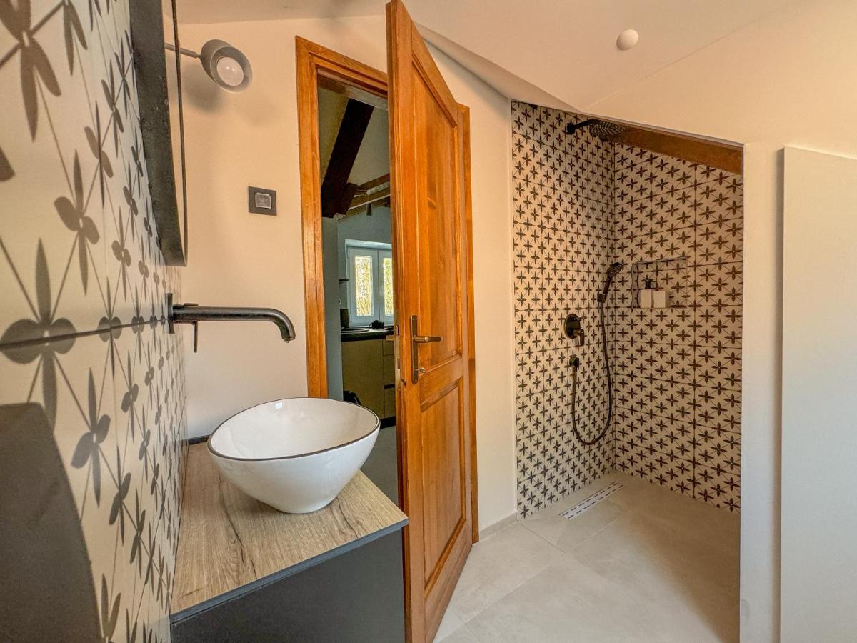 Image 2 of Blue Charm Suite