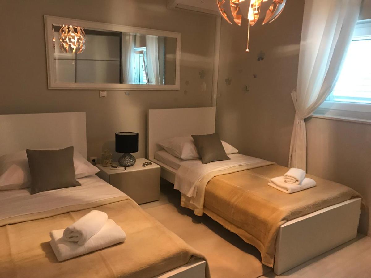 Image 1 of Blue Diamond