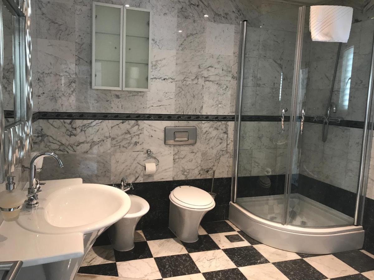 Image 2 of Blue Diamond