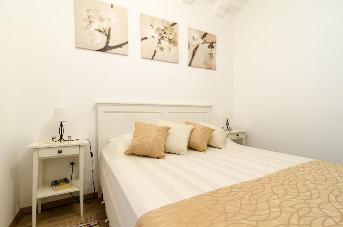 Image 1 of Charming room in Dubrovnik Old Town