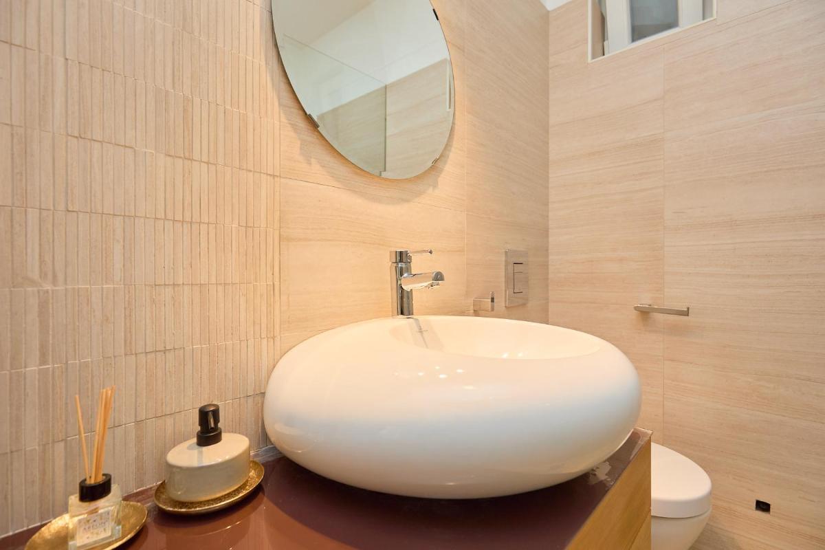 Image 2 of CityView Apartment