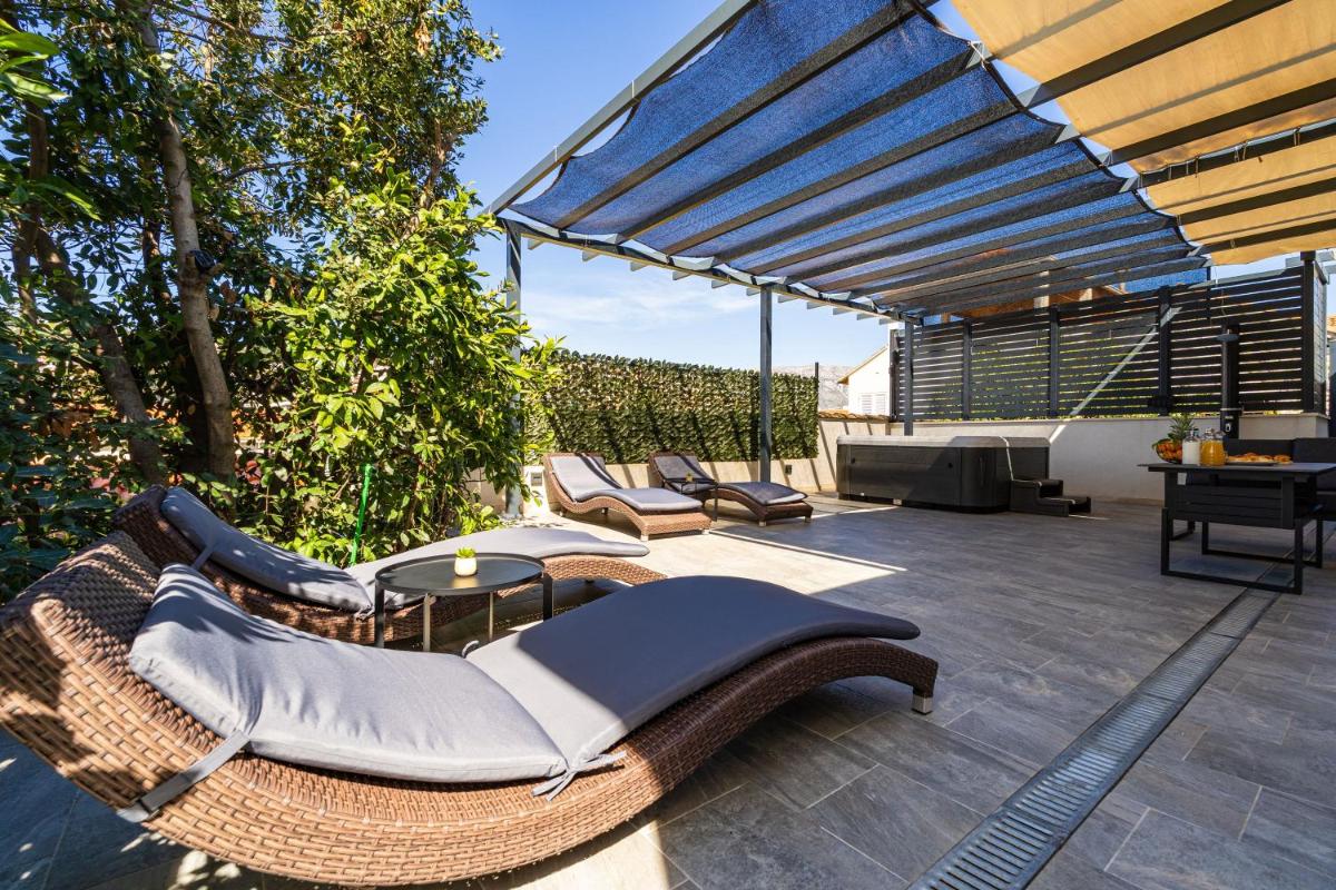 Image 6 of Dolores Apartment with Terrace & Jacuzzi