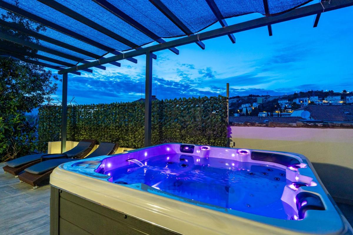 Image 3 of Dolores Apartment with Terrace & Jacuzzi