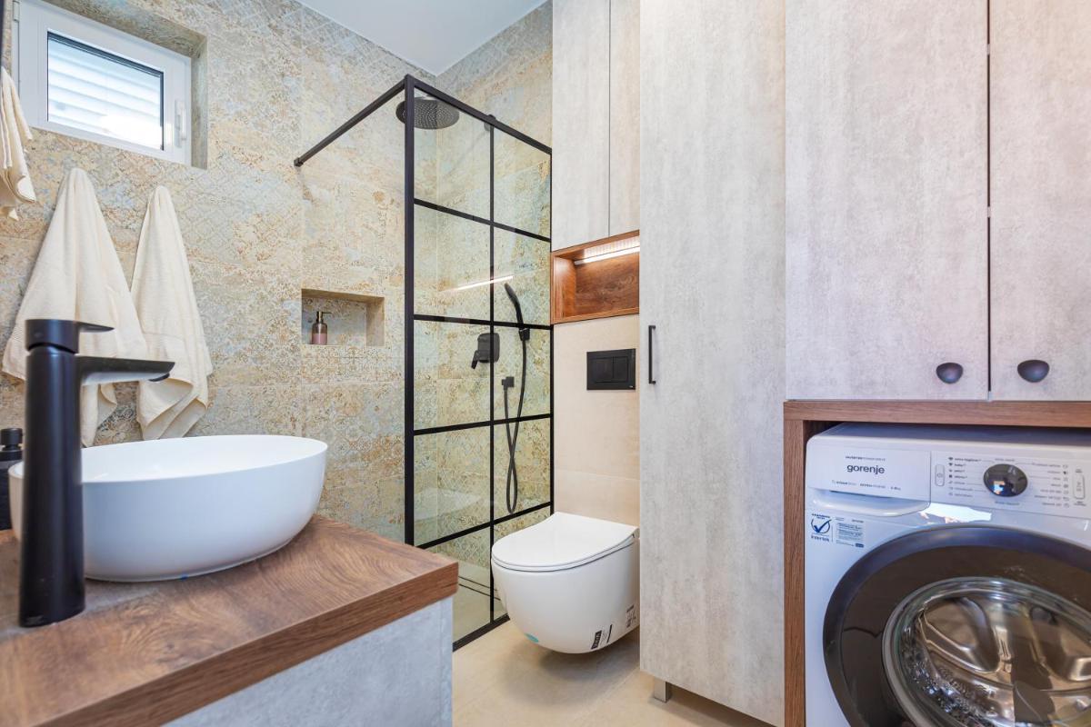 Image 2 of Dubrovnik 4 Star Apartment