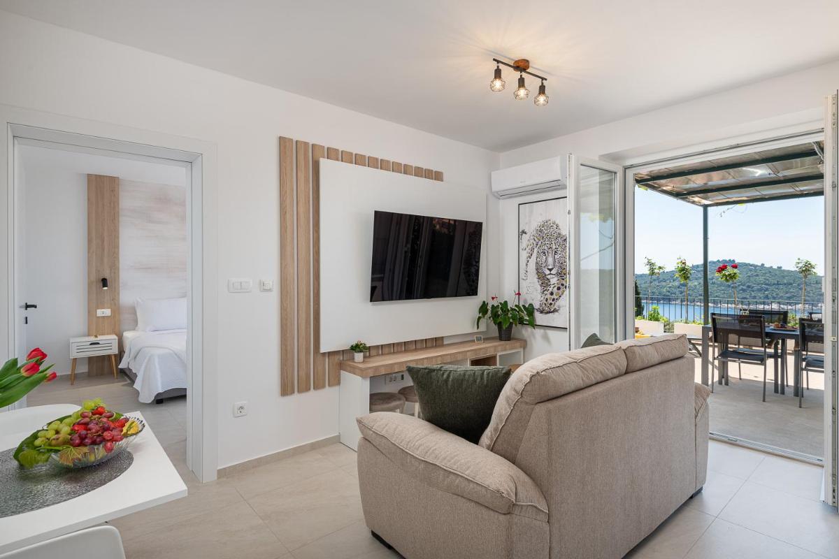 Image 1 of Dubrovnik Breeze