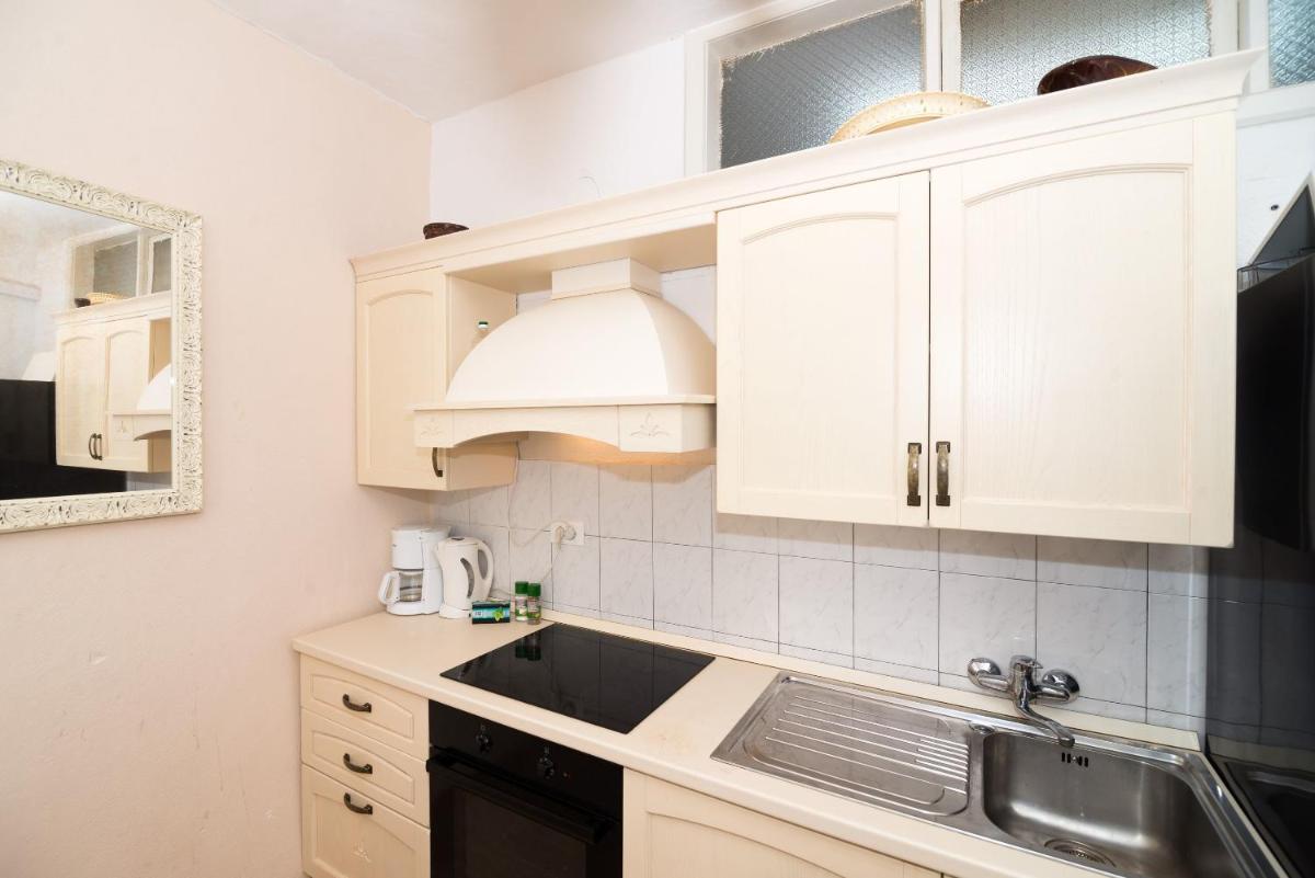 Image 2 of Dubrovnik Old House