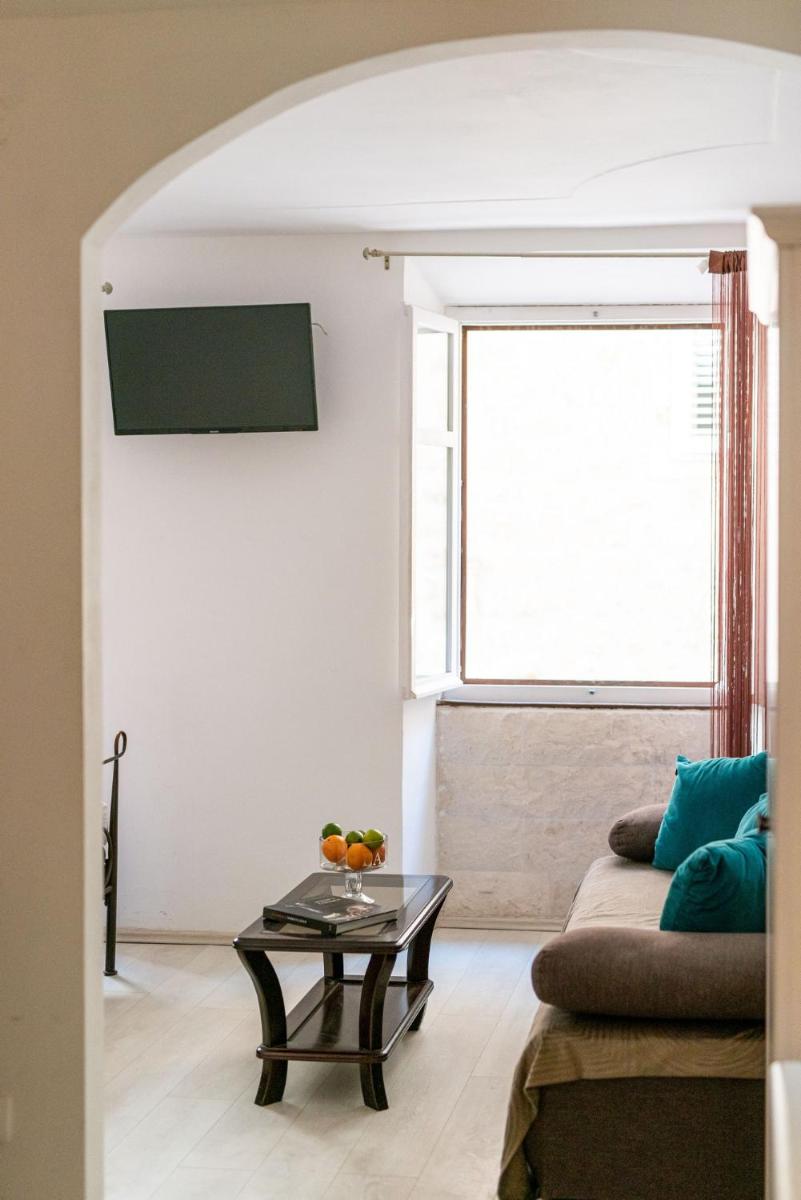 Image 4 of Gallus Old town apartment