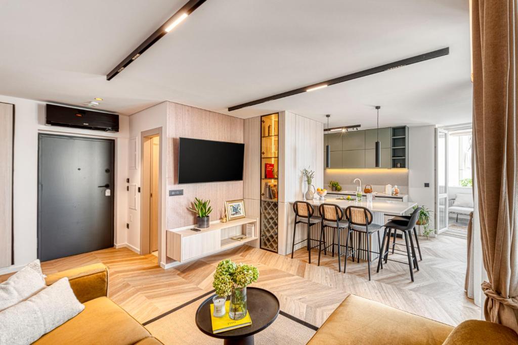 Image of Golden Niche Apartment